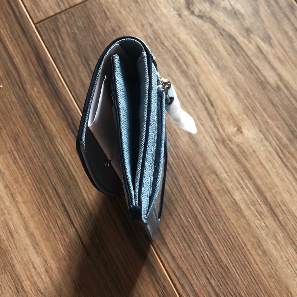 Authentic Kate Spade wallet - Picture 2 of 4